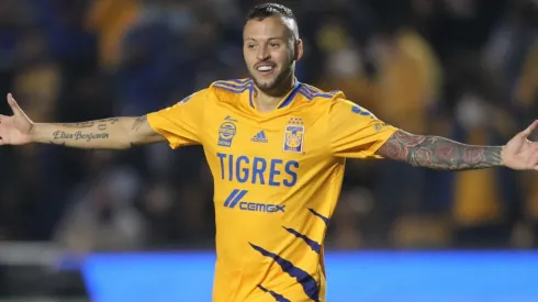 Nicolás López fue autor de un GOLAZO.