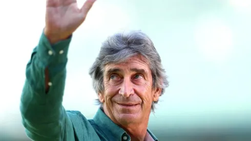 Manuel Pellegrini seguirá en Real Betis