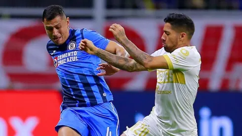 Cruz Azul enfrenta a Tigres UANL.