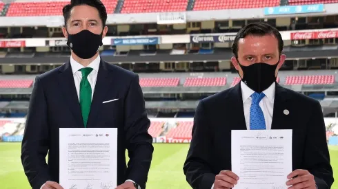 Yon de Luisa y Mikel Arriola dieron a conocer las determinaciones que tomaron la FMF y la Liga MX por la violencia extrema en el Estadio La Corregidora.