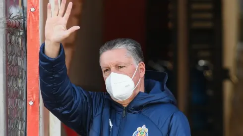 Pelaez cerca de un nuevo fracaso en Chivas.