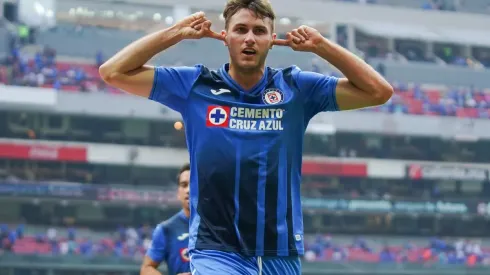 Santi Giménez le dio a Cruz Azul una sufrida victoria ante Atlas