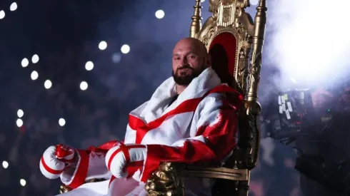 Así entró Tyson Fury al Wembley.