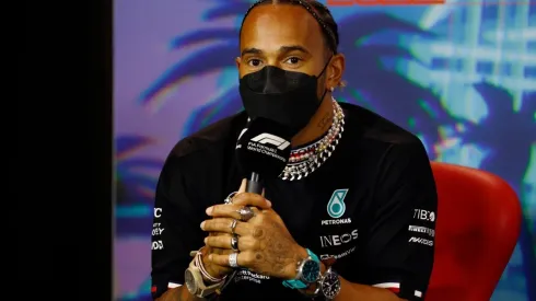 Lewis Hamilton desafía la autoridad.