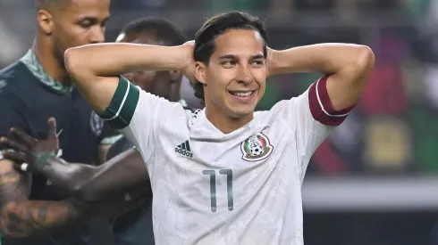 Lainez ya tendría un pie fuera del Betis