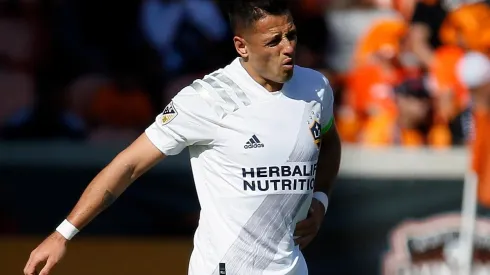 Hernández fue felicitado por Chivas, Manchester United y Bayer Leverkusen