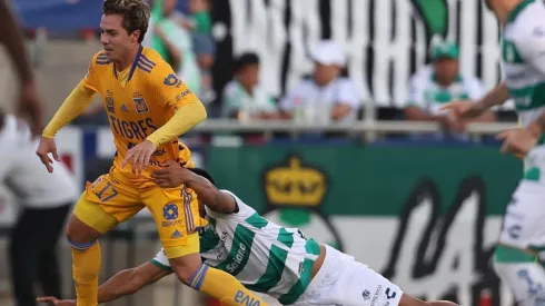 Video: golpes de puño entre jugadores de Tigres y Santos