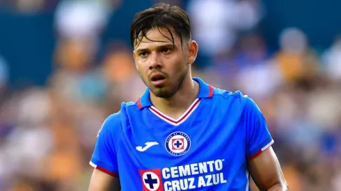Ángel Romero, ¿con las horas contadas en Cruz Azul?