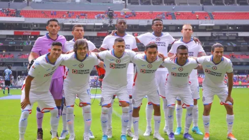 Cruz Azul sufrió el vacío de su afición.