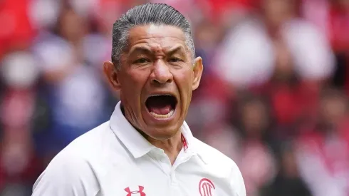 Ambriz mostró su tristeza por la goleada ante Pachuca.