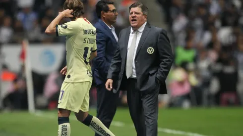 Video: Piojo regañó a Córdova en medio de un Clásico Nacional