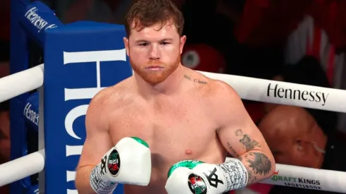 El insólito error de Canelo Álvarez en rueda de prensa que generó la burla de sus detractores
