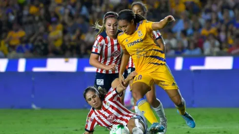 Tigres Chivas Femenil Karol Bernal Mia Fishel