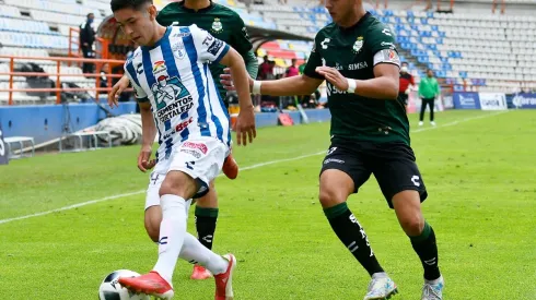Julio Pérez con el equipo sub 20 del Pachuca.