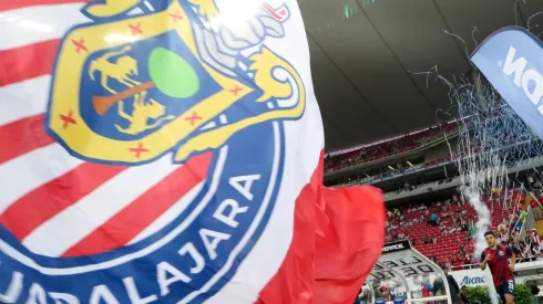Vergara presente en el entrenamiento de Chivas.