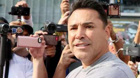 Óscar de la Hoya nuevamente contra Canelo Álvarez