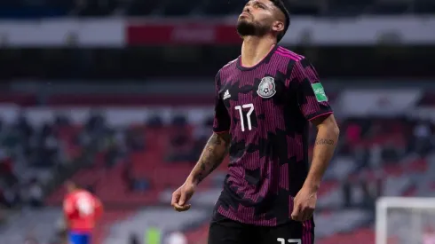 Tecatito Corona se recupera de una rotura de peroné y los ligamentos del tobillo.