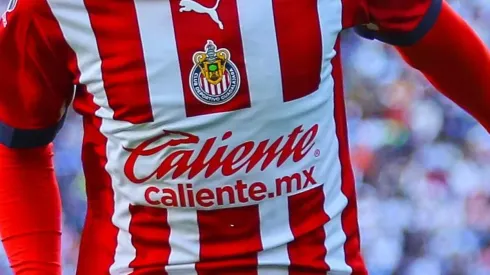 Otro exjugador de Chivas al FAS de El Salvador.