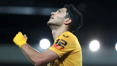 Raúl Jiménez podría dejar el Wolverhampton para jugar en otra liga europea.