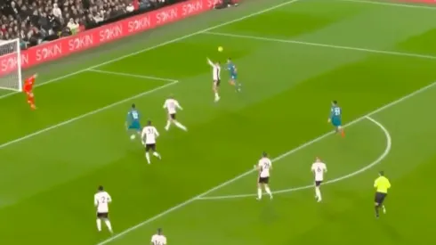 Raúl Jiménez dio una asistencia ante Fulham