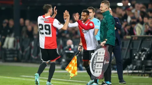 Santiago Giménez y Danilo siguen compitiendo por un lugar en el once