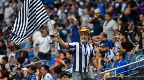 Afición de Monterrey en el BBVA.