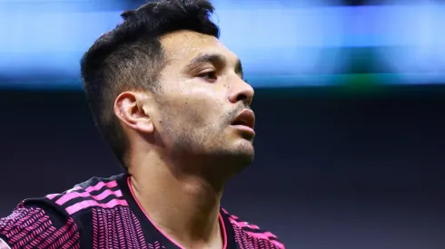 Tecatito Corona vuelve en el Sevilla