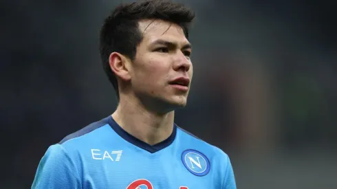 Hirving Lozano espera su oportunidad por Champions League.