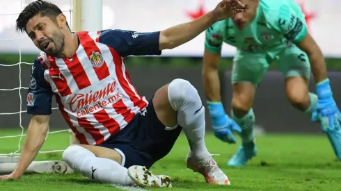 Oribe Peralta con las Chivas en el torneo Apertura 2021.