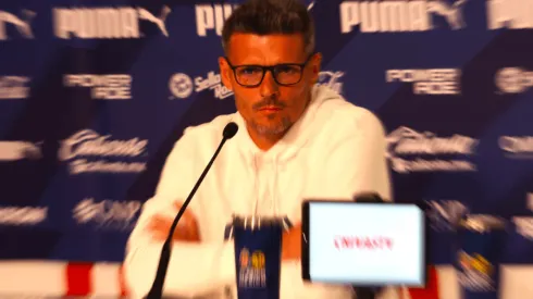 Fernando Ortiz en la conferencia previa al Clásico Nacional.