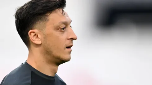 Mesut Özil en un entrenamiento del Istanbul Basaksehir.