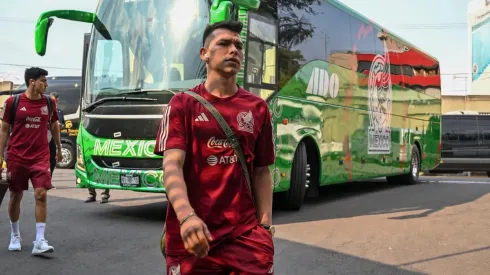 Hirving Lozano previo al partido México contra Jamaica en Liga de Naciones.