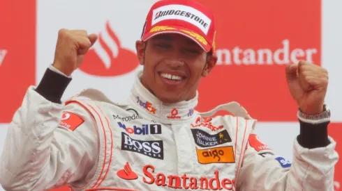 Hamilton celebra en 2008.