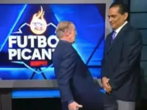 VIDEO | Joserra imita EN VIVO el rodillazo de Fernando Hernández