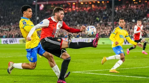 Santiago Giménez fue la figura contra KC Waalwijk