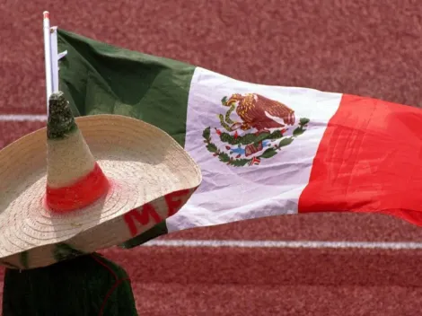 ¿Cuál es la multa o sanción por cantar mal el Himno Nacional?