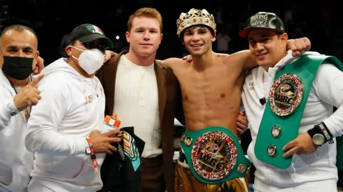 Canelo Álvarez expone a Ryan García tras la derrota contra Gervonta Davis.