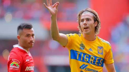 Sebastián Córdova fue el héroe de Tigres UANL.