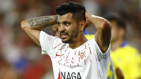 Jesús Tecatito Corona no fue registrado con Sevilla para la Europa League