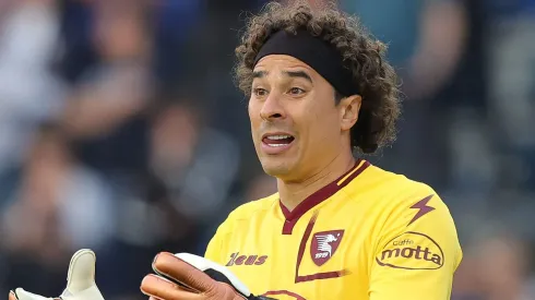 Guillermo Ochoa fue el portero titular del Salernitana la temporada pasada.