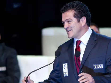 Carlos Hermosillo EXPLOTÓ contra la dirigencia de Cruz Azul por la cesión de Tuca Ferretti