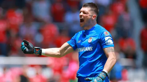 ¿El arquero brasileño al Tri?