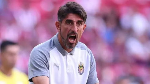 Veljko Paunovic motiva a la afición de Chivas.