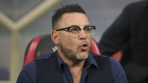 Antonio Mohamed vivió un polémico momento en el Clásico Capitalino.