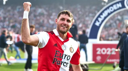 México, arriba en el futbol neerlandés.