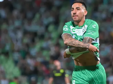 Javier Correa deja Santos Laguna para jugar la Copa Libertadores 2024