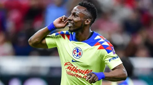 "Con mis hijas no": el descargo de Julián Quiñones por los insultos en el Chivas vs. América