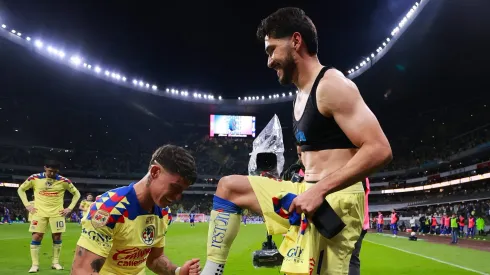 Los futbolistas del América celebran tras la obtención del Clausura 2024.