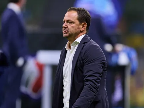 ¿Se enojó? Santiago Baños y su desplante a Tato Noriega en la final femenil