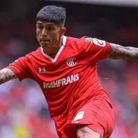 ¿Se va? Toluca negocia la cesión de Valber Huerta con un viejo conocido del chileno